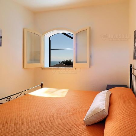 Casa Funnuvojere By Lovesud Corsano  Esterno foto