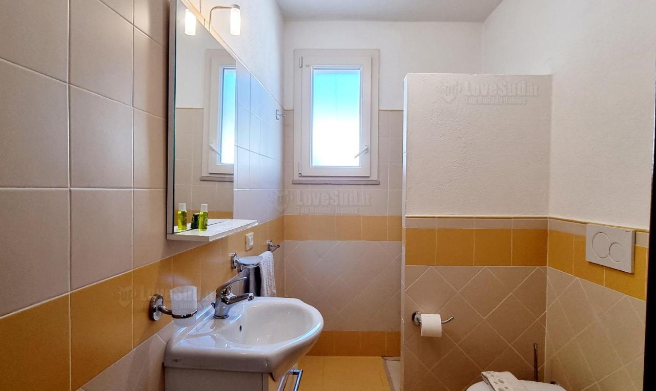 Casa Funnuvojere By Lovesud Corsano  Esterno foto